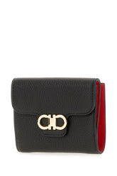 Black leather wallet -  | Wise