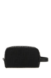 Embroidered jacquard beauty case -  | Wise