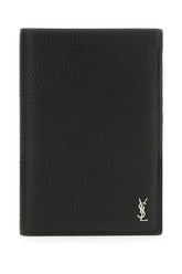 Black leather wallet -  | Wise