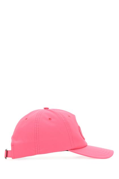 Fluo pink in polyester baseball cap