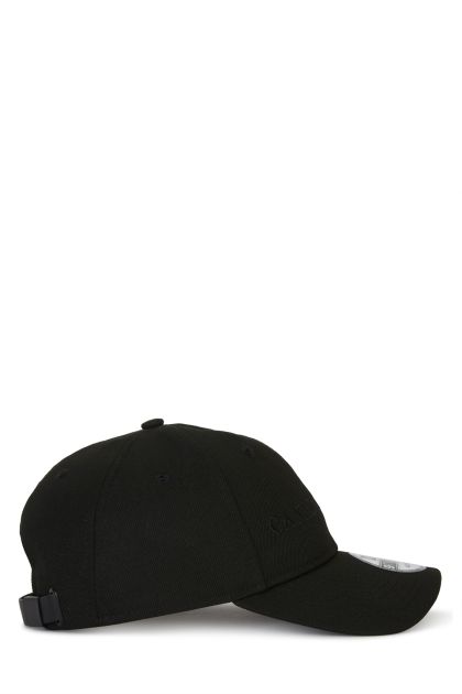 Black cotton hat with visor