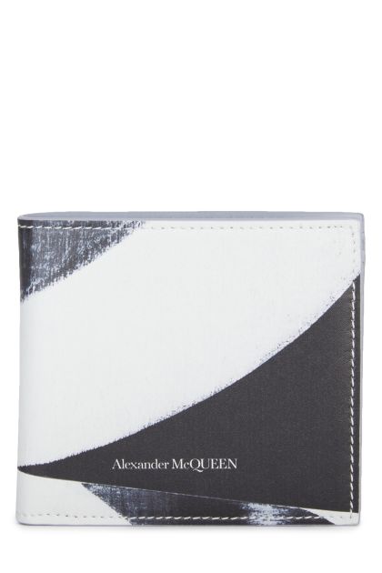 Bi-fold wallet in black and white leather