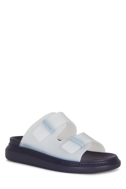Slippers in white and blue rubber