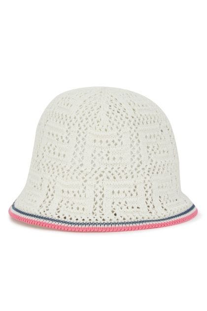 Cloche hat in white cotton